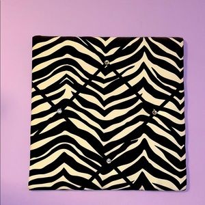 Zebra Photo Hanger
